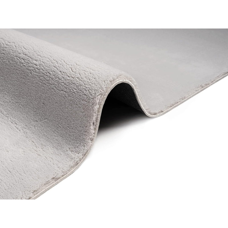 Machine Tufted 220cm X 160cm Area Rug
