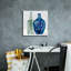  «Laura Gibson _sea Glass Vase 1» par Annie Warren, art mural sur toile, 18 po x 18 po