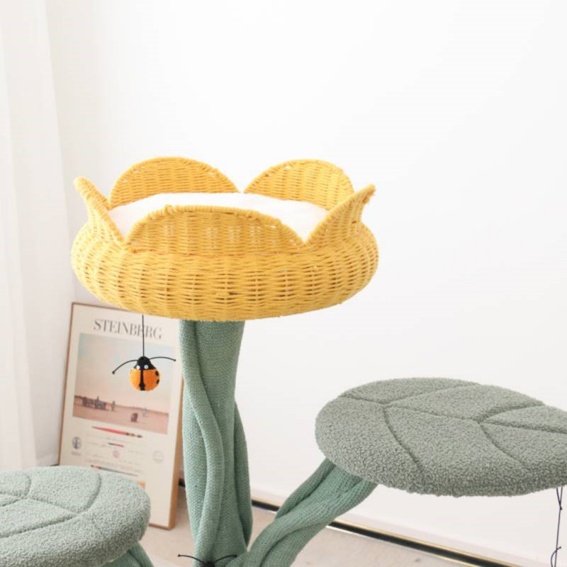 Everhard Tulip Cat Tree with Cat Scratching Posts, Large Cat Tower with Comfy Cat Perch for Indoor Cats, Modern Cat Furniture