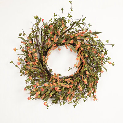 Couronne de brindilles artificielles rustiques de 26 po avec mini fleurs orange et feuillage vert, couronne florale de début d'automne pour porte d'entrée