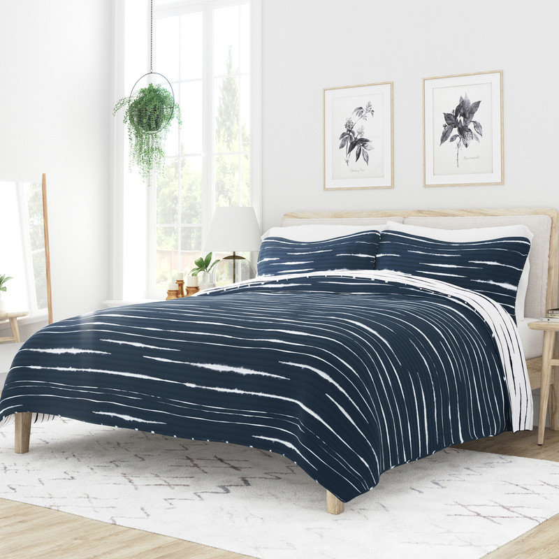 Navy and White Reversible Microfiber Full Quilt Set