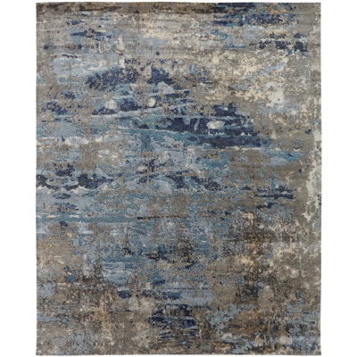 Hand Knotted Area Rug in Blue