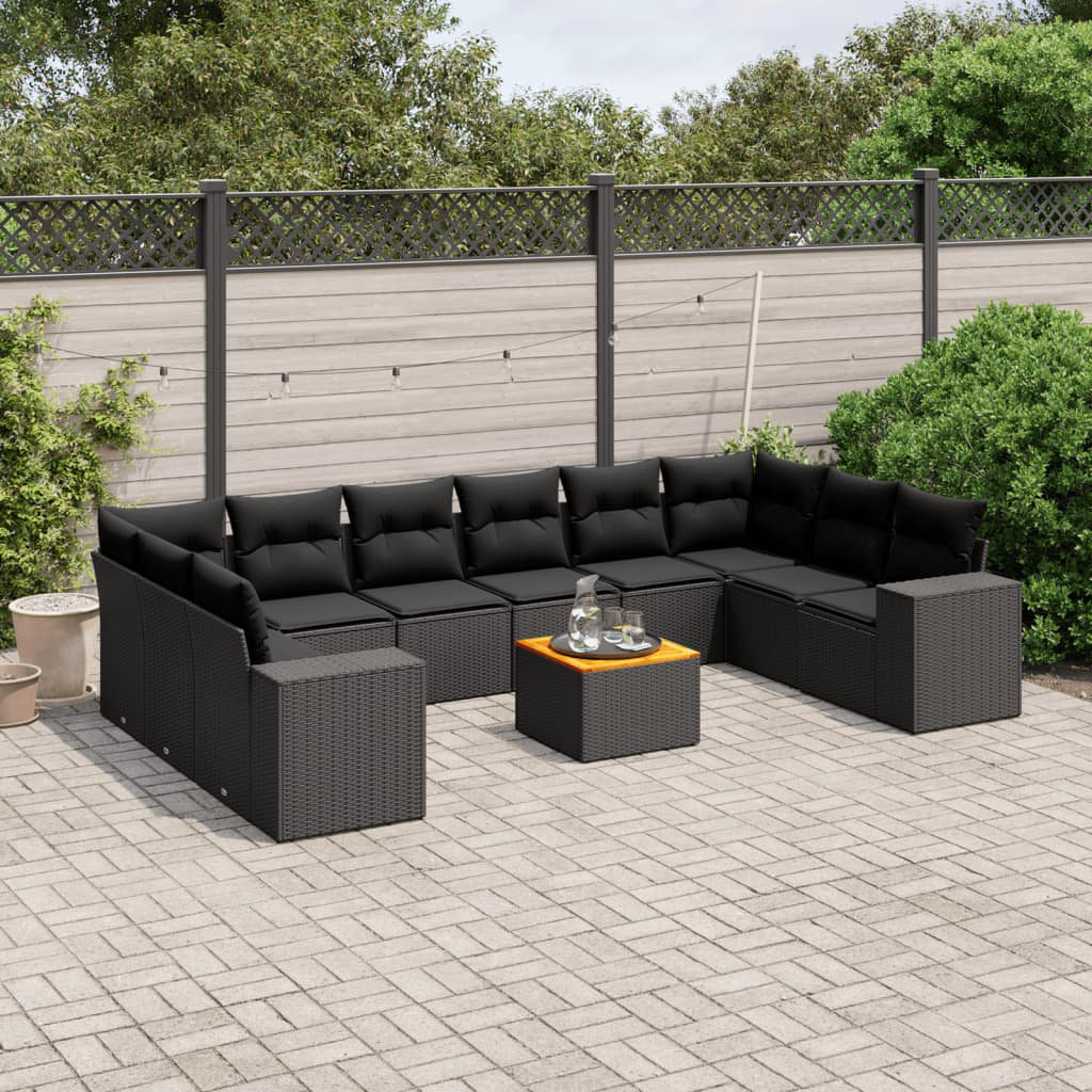 Gartensofa mit Kissen