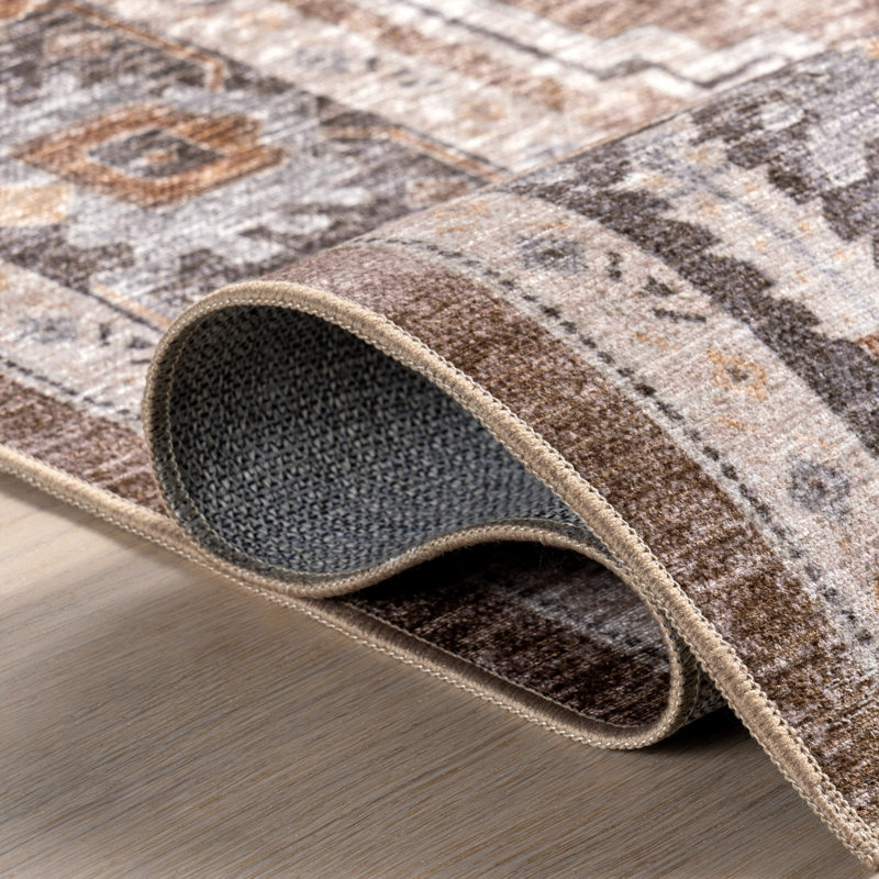 Prudence Medallion Spill Proof Machine Washable Area Rug, Rectangle 4' x 6'