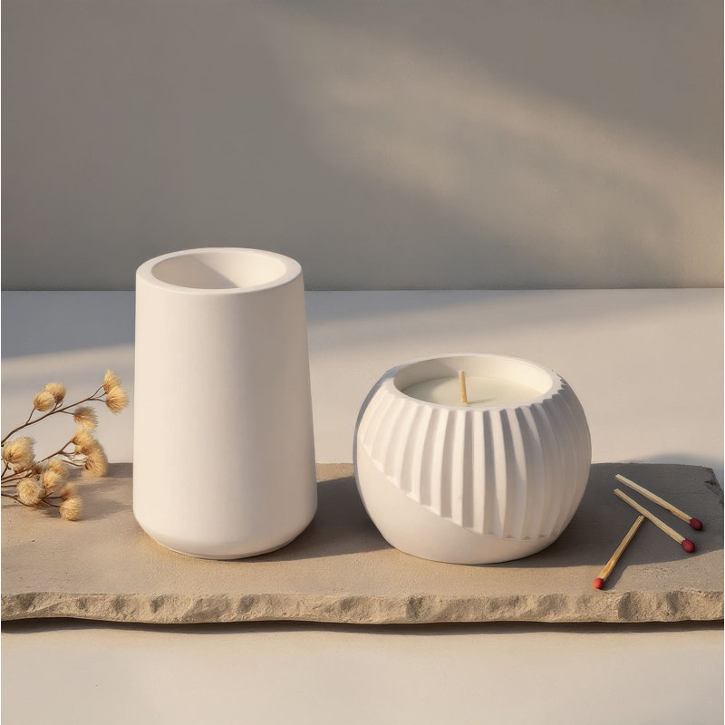 Ensemble de bougies élégantes non parfumées (2 pièces), bougies et vase en paraffine blanche, dimensions de la bougie: 3,5 x 3,5 x 2,4 pouces | Dimensions du vase: 2,8 x 2,8 x 3,5 pouces | Durée de combustion de 9 heures, parfaite pour la décoration intérieure et les événements