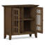 Armoire basse transitionnelle en bois massif l 32 "avec portes en verre et tablettes réglables Bedford-361804175