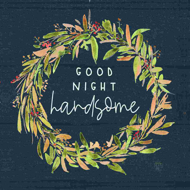 «Goodnight Handsome Wreath on Navy», reproduction sur toile tendue, L 12 po x H 12 po