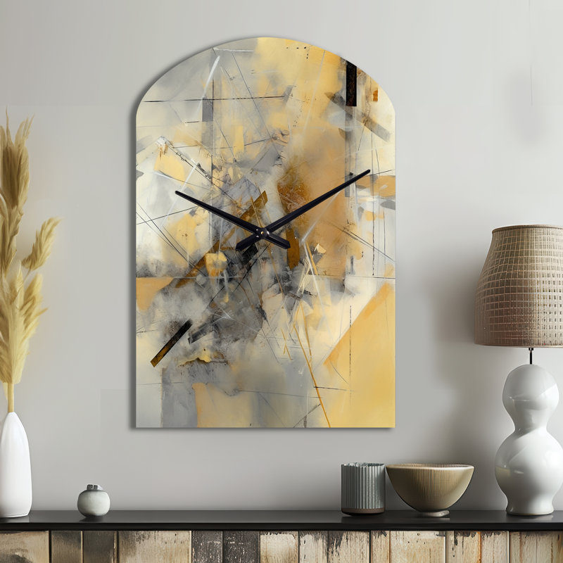 Jaune et gris au-delà de la toile II - horloge murale en métal abstrait, Grand