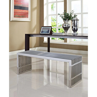 Banc en métal 