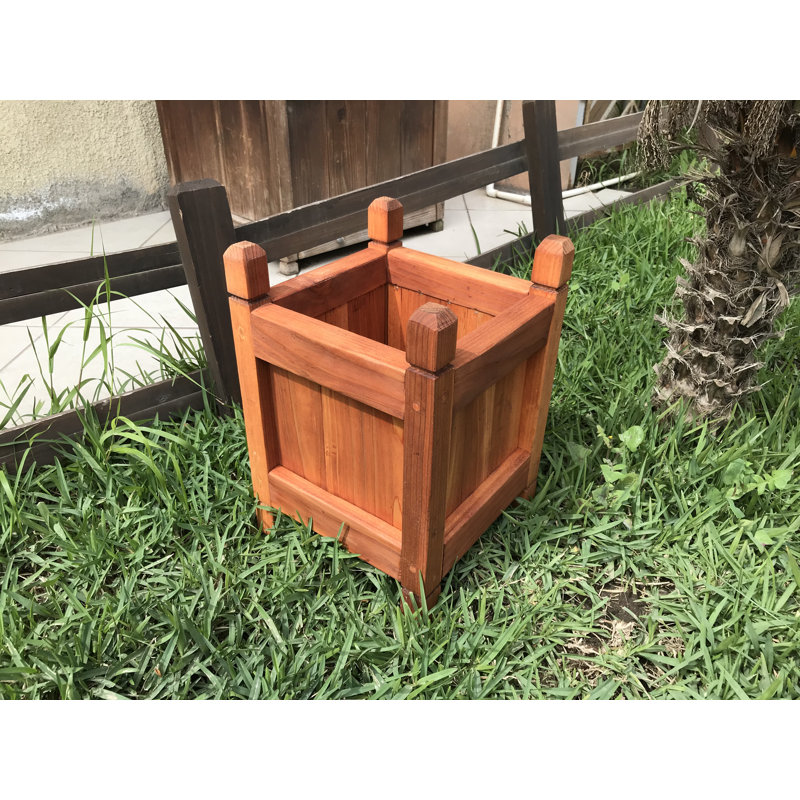 Wood Elevated Planter, Heart Redwood
