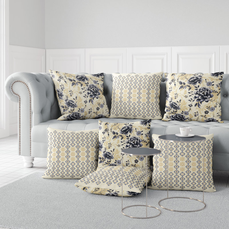 Coussin décoratif intérieur / extérieur Nature's Canvas Floral, H 20 po x l 20 po, Jaune / floral gris