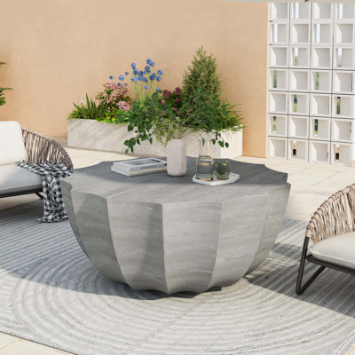 Table basse imperméable 35,43 po moderne pour l'extérieur et l'intérieur, conception en ciment MgO durable, convient aux terrasses, jardins, arrière-cours et salons