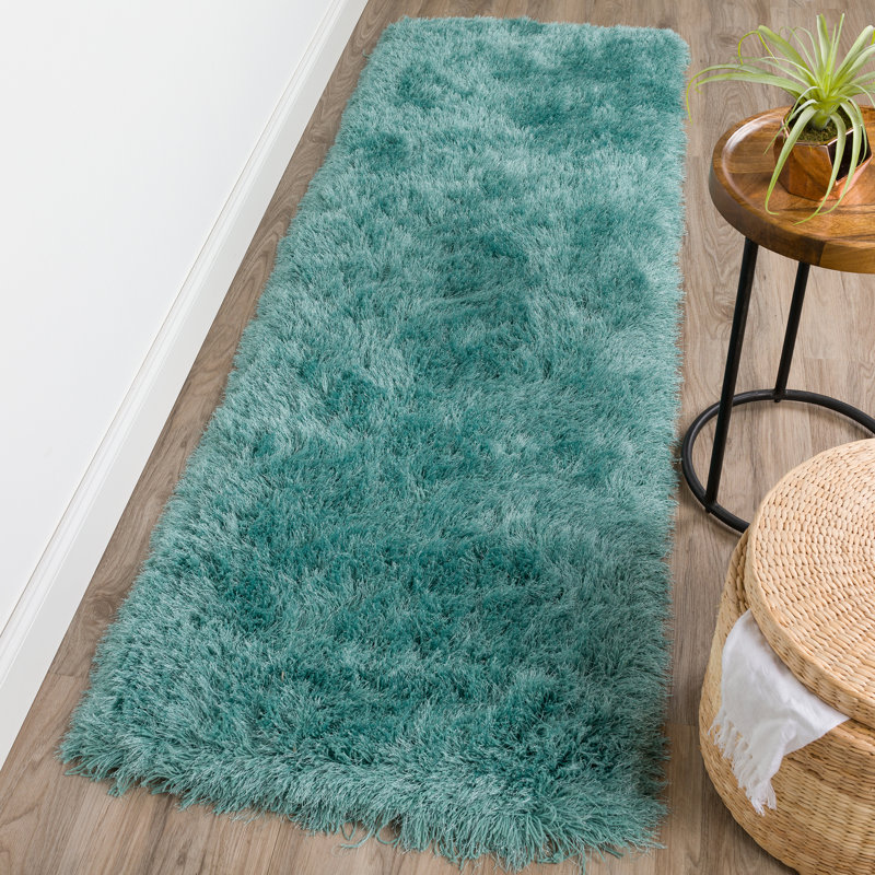 Tapis vert touffeté à la main Petrey, Tapis de couloir 2 pi 3 po x 7 pi 6 po