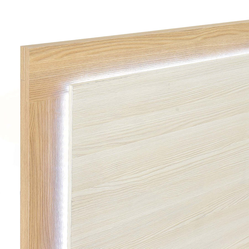 Grand lit contemporain à tête de lit à panneau DEL avec finition naturelle et blanche, mobilier de chambre durable et élégant