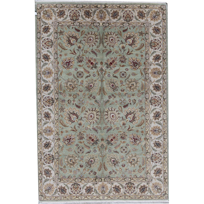 Tapis vert clair et ivoire noué à la main de haute qualité