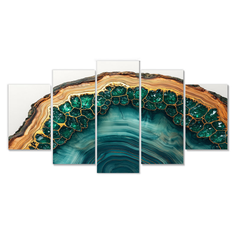 Émeraude et rivière de cristal sur glissade en bois II - cristaux, décoration murale - art mural traditionnel