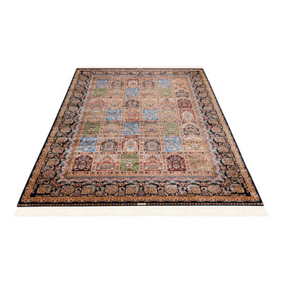 Lonara Oriental Area Rug