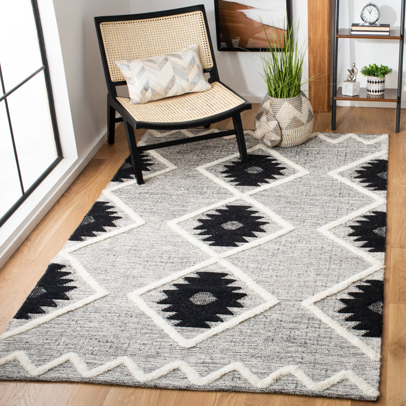 Vermont Hand Loomed Wool/Cotton Southwestern Rug in Gray/Black/Ivory, Rectangle 5' x 8'