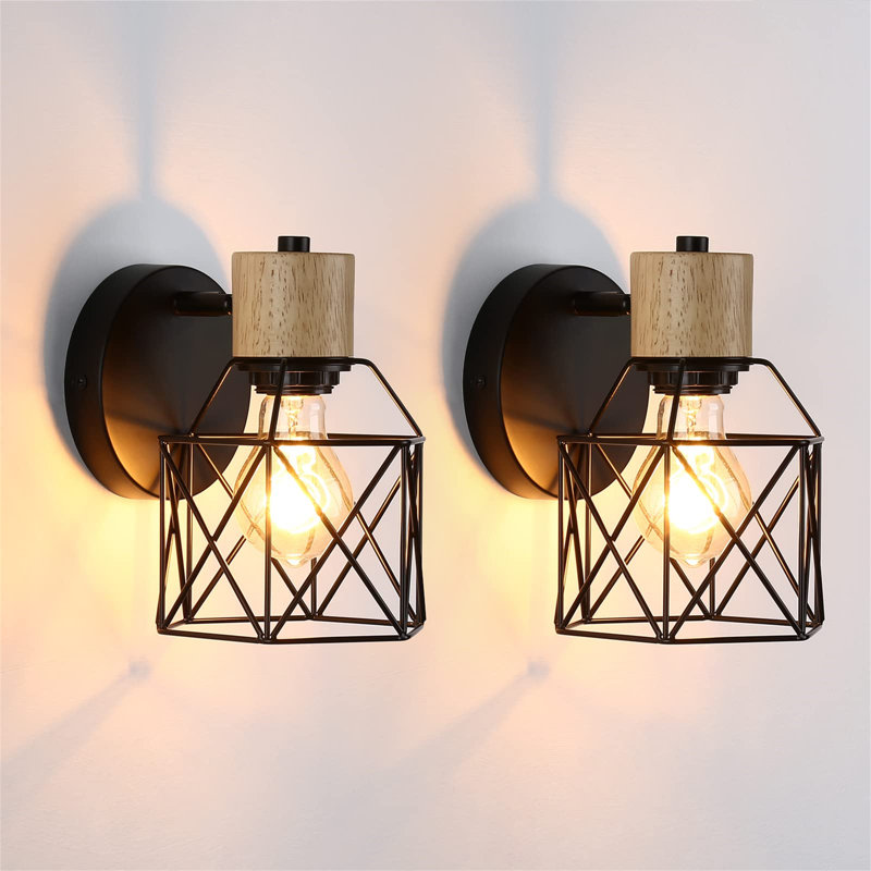 Baxlee Armed Sconce