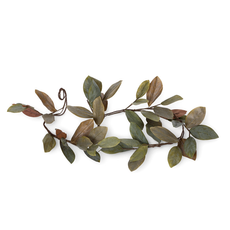 Magnolia Garland