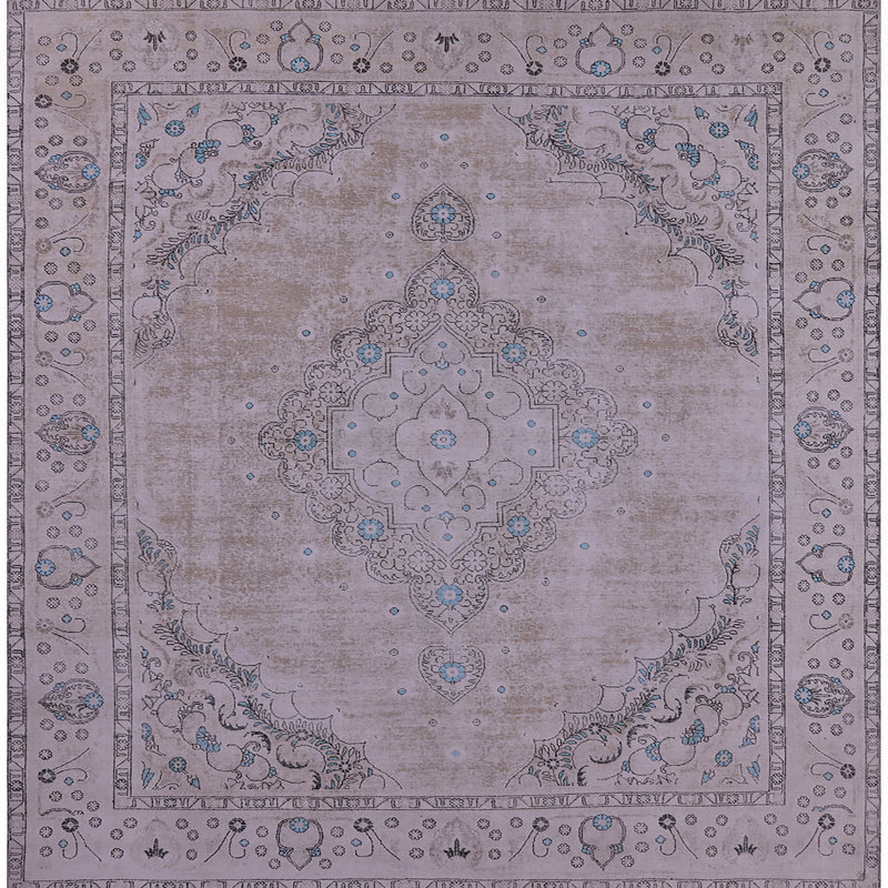 Tapis oriental gris, Carré 4 pi