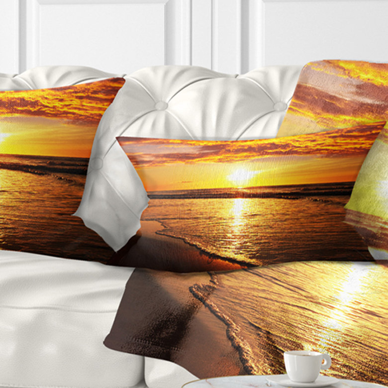 Coussin de coucher de soleil sur ondes de plage, Rectangle 12" x 20"