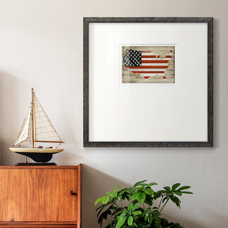 «American Flagpremium», reproduction encadrée, H 21 po x l 21 po x P 1,125 po, Papier avec cadre noir