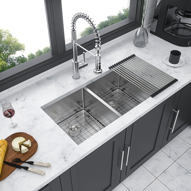 Évier de cuisine en acier inoxydable à double cuve encastrable 30 po L