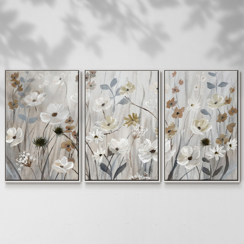 «Misty Meadow Field», reproduction encadrée sur toile 3 pièces, H 40 po x l 78 po x P 2 po, Blanc