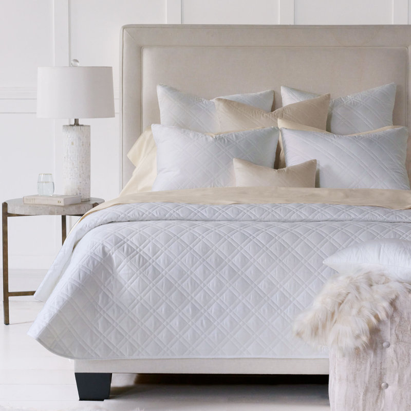 Coperta Modern & Contemporary Sateen Coverlet, Twin Coverlet, White