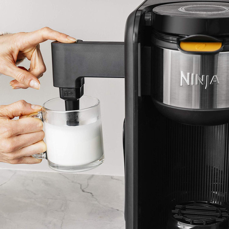 How to use the Ninja Hot & Cold Brewed System's™ Integrated Frother (CP300  Series) 