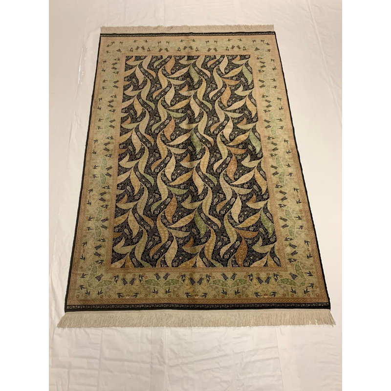 Tapis floral en soie fabriqué à la main 4 pi 5 po x 6 pi 5 po One-of-a-Kind