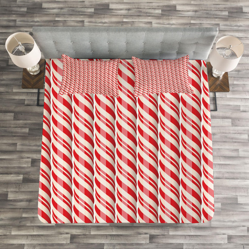 Red and Cream Candy Cane King Quilt Set with Shams
