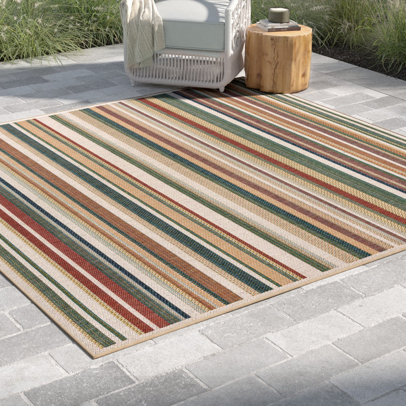 Tapis intérieur / extérieur rayé beige / vert / rouge Dimesford, Carré 7 pi 10 po