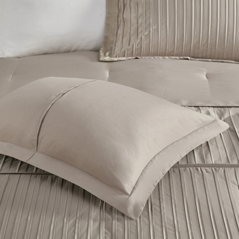 Édredon grand taupe 7 pièces Charmeuse, Grand édredon + 6 pièces supplémentaires