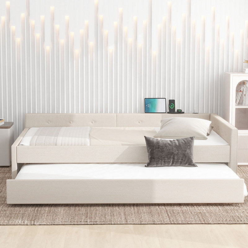Snio Upholstered Daybed, Full