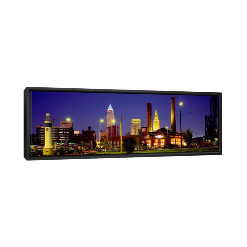 « immeubles allumés à la nuit cleveland », reproduction de photo sur toile, H 16 po x l 20 po x P 60 po