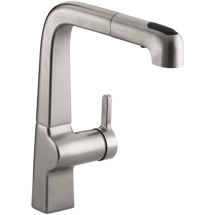Evoke Single-Hole Kitchen Sink Faucet with 9" Pullout Spout with ProMotion™ and MasterClean™