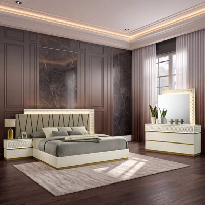 Stanbridge Queen 4PC Bedroom Set Cream