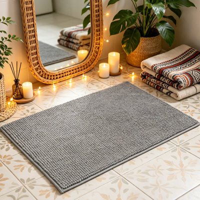 Plush Non-Slip Bath Mat - Super Absorbent, Quick Dry, Machine Washable