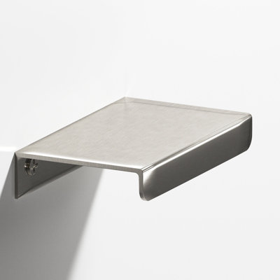 Edge Pull With Straight Lip