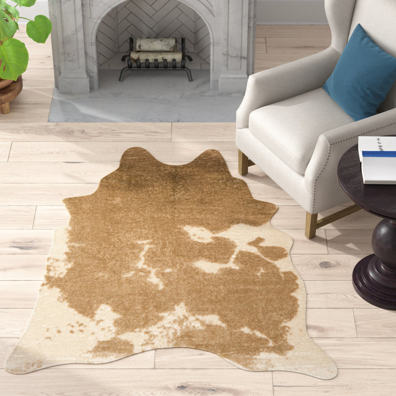Lilianna Faux Cowhide Caramel and Cream Rug,  60'' W X 72'' L
