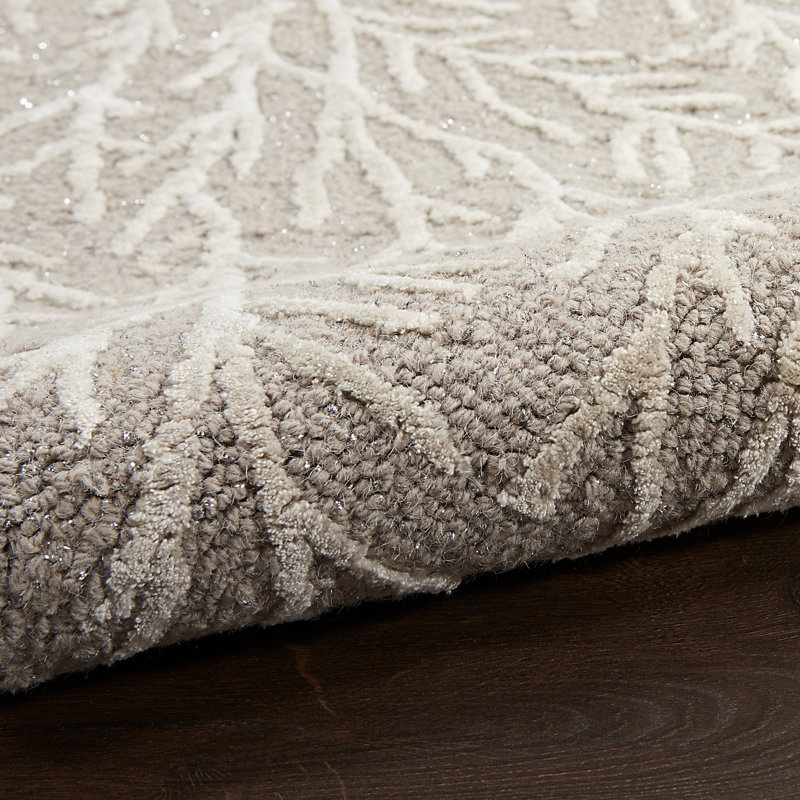 Donell Floral Area Rug in Taupe/White, Rectangle 5'3" x 7'3"