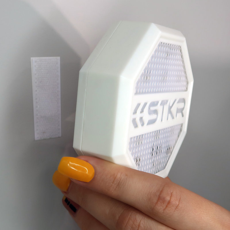 Plastic LED Plug-in Recessed Light