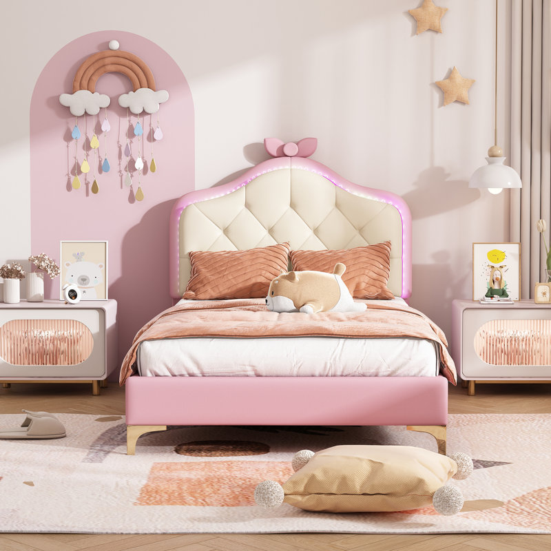 Bed, Pink