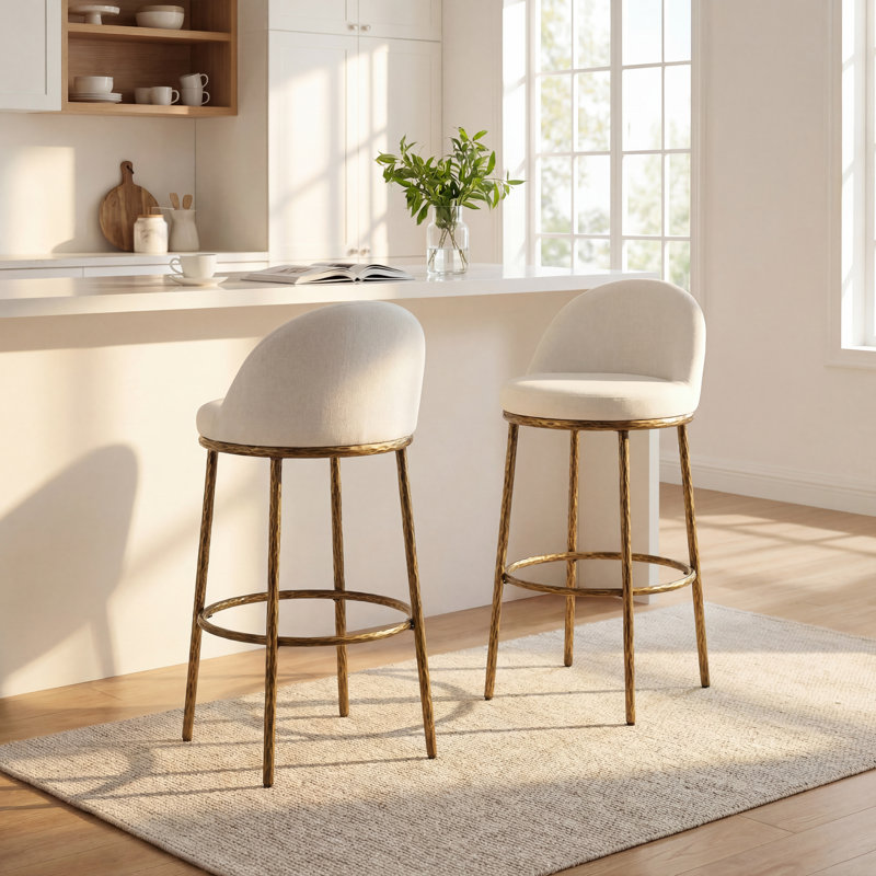 Tabouret de bar Urbina, Coussin beige / structure en laiton forgé