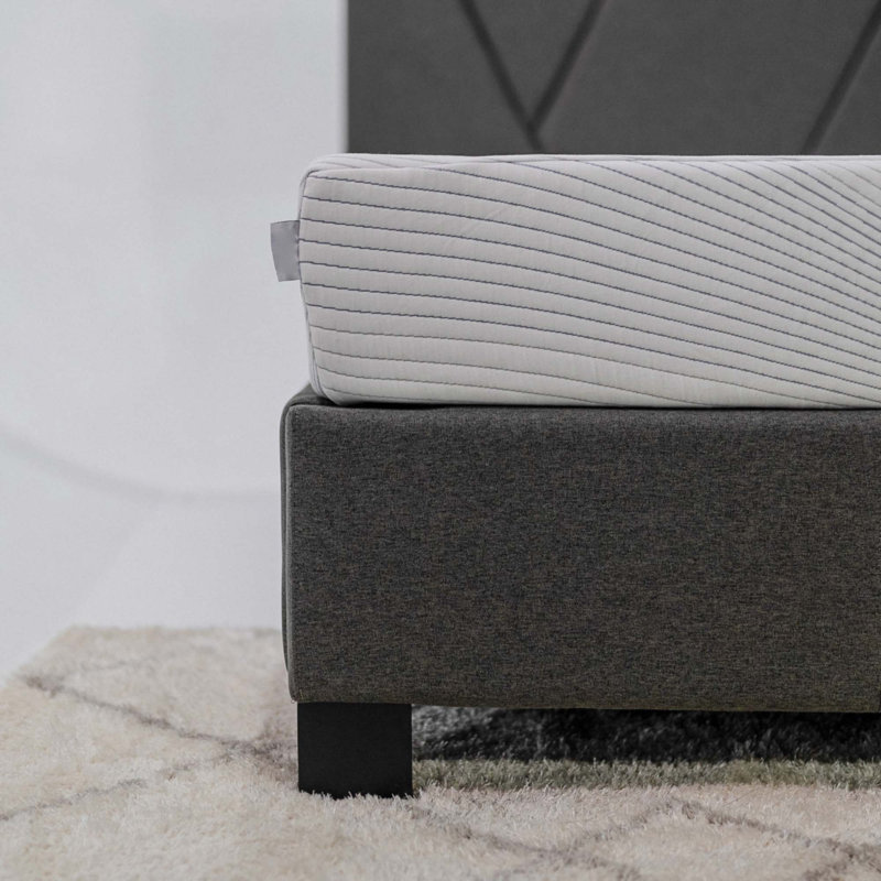 Matelas en mousse viscoélastique imprégnée de cuivre 8 pouces, Très grand lit