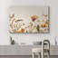 Vibrant Wildflower «Pastel doux et papillon minimal pour la chambre à coucher» sur-99543265