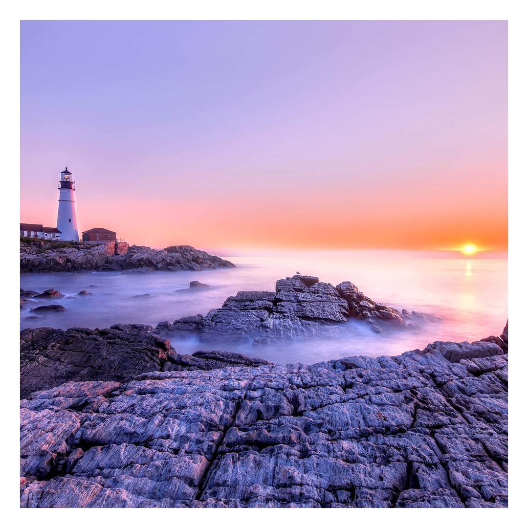 Strukturierte Fototapete Lighthouse in the Morning 3,36 m x 336 cm