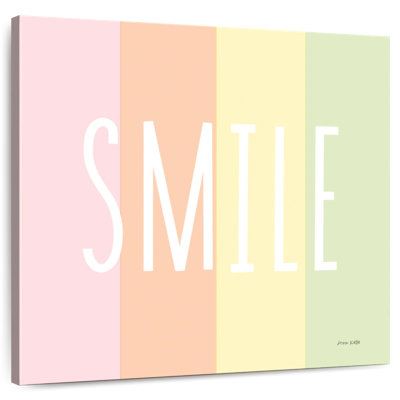 Ashelle sourit arc-en-ciel